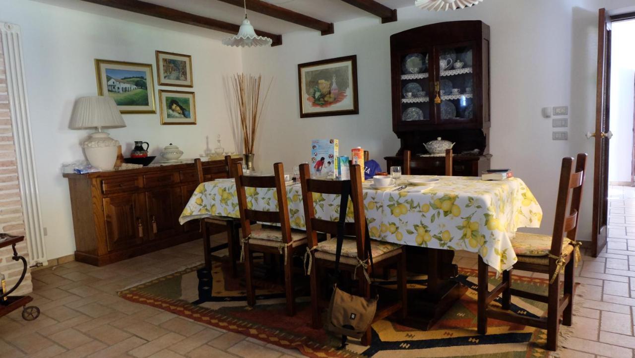 B&B Salvarosa Фано Екстер'єр фото