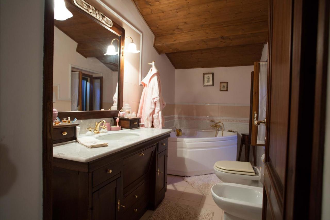 B&B Salvarosa Фано Екстер'єр фото